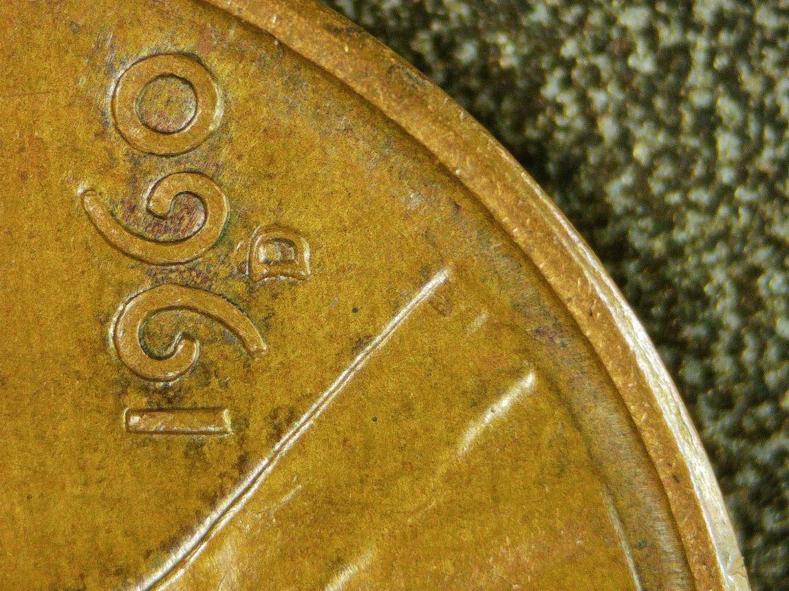 1960-D-Lincoln-Memorial-Penny.-Can't-Decide-On-What-To-Call-This-Mint-Mark.