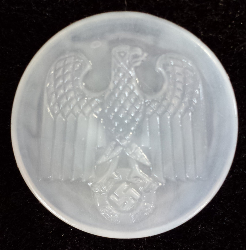 German-Glass-Third-Reich-Token?--Any-Information-Greatly-Appreciated-Id:-German-Winter-Help-Pin