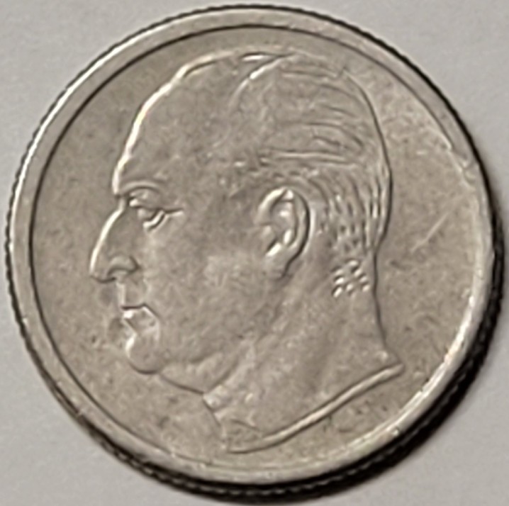 100-Coins-From-100-Different-Countries-In-100-Different-Years-Game-20th-Century-Edition