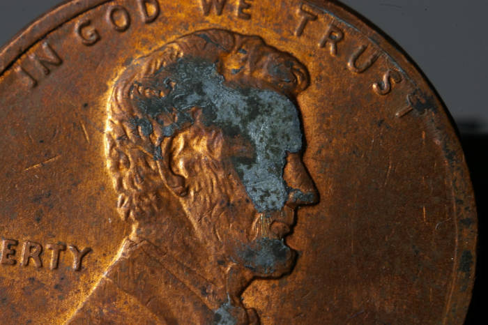 What-Kind-Of-Damage-Is-On-The-Face?-Lincoln-Cent