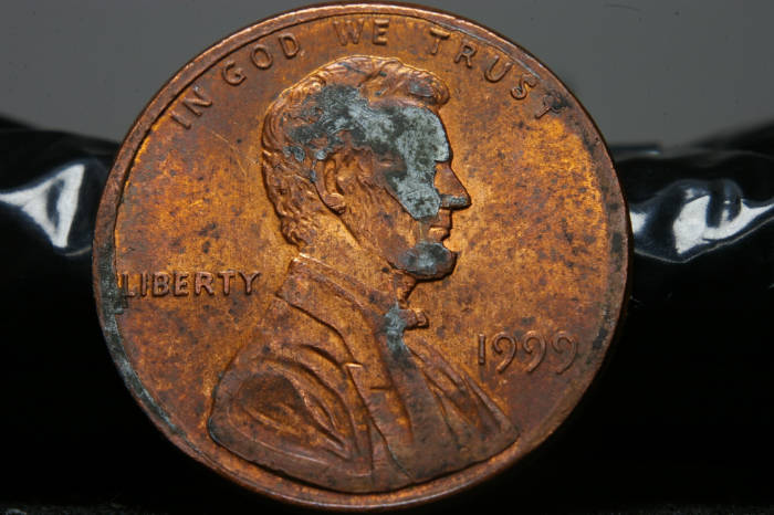 What-Kind-Of-Damage-Is-On-The-Face?-Lincoln-Cent