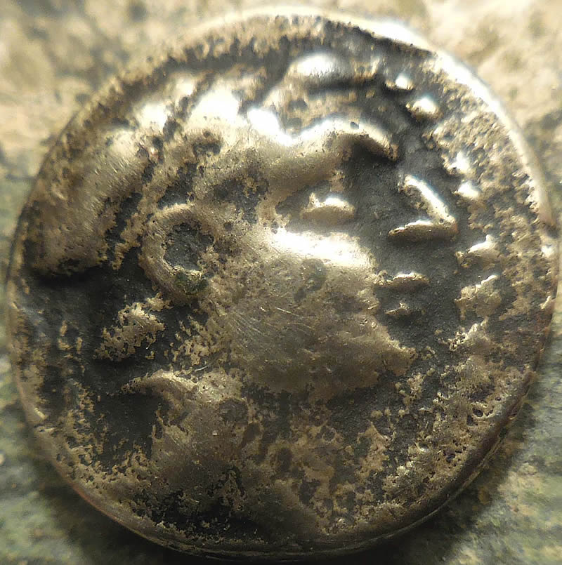Do-Silver-Cast-Have-A-Bronze-Core?