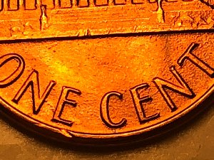 Can-Anyone-Help-Me-Identify-If-This-Is-A-1982-Lmc-Zinc-Large-Date-DDR