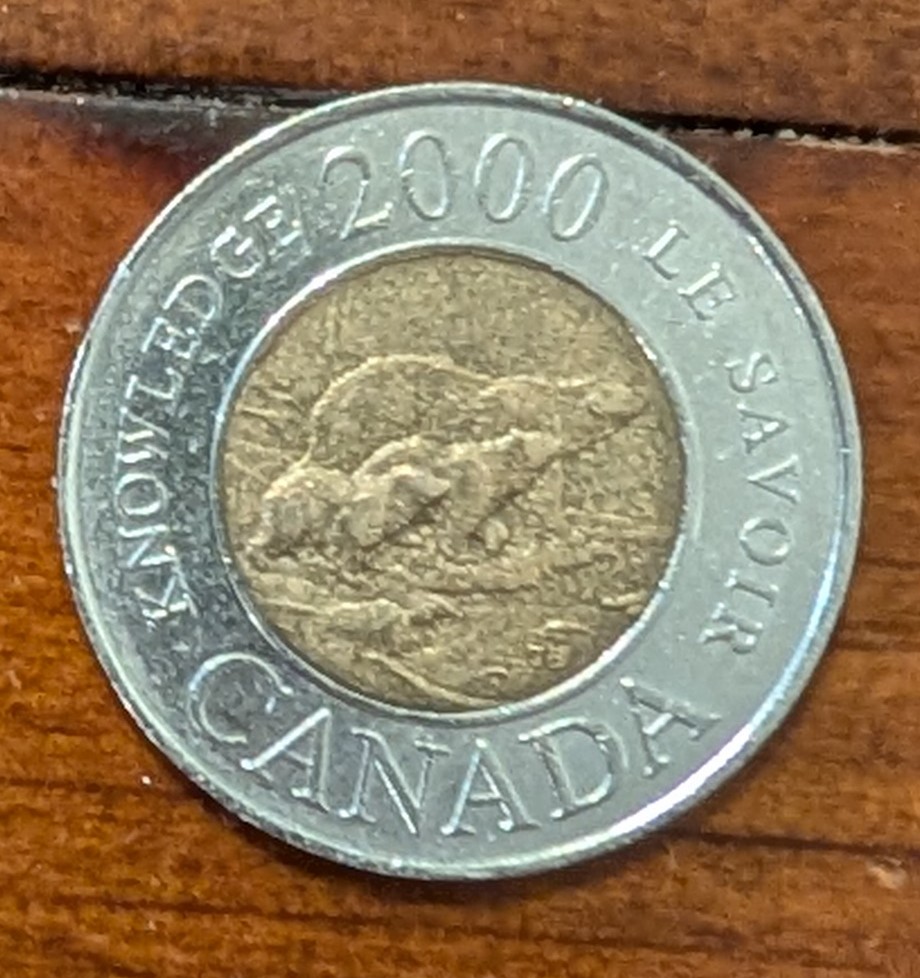 2000-Knowledge-Toonie-Pedestal-