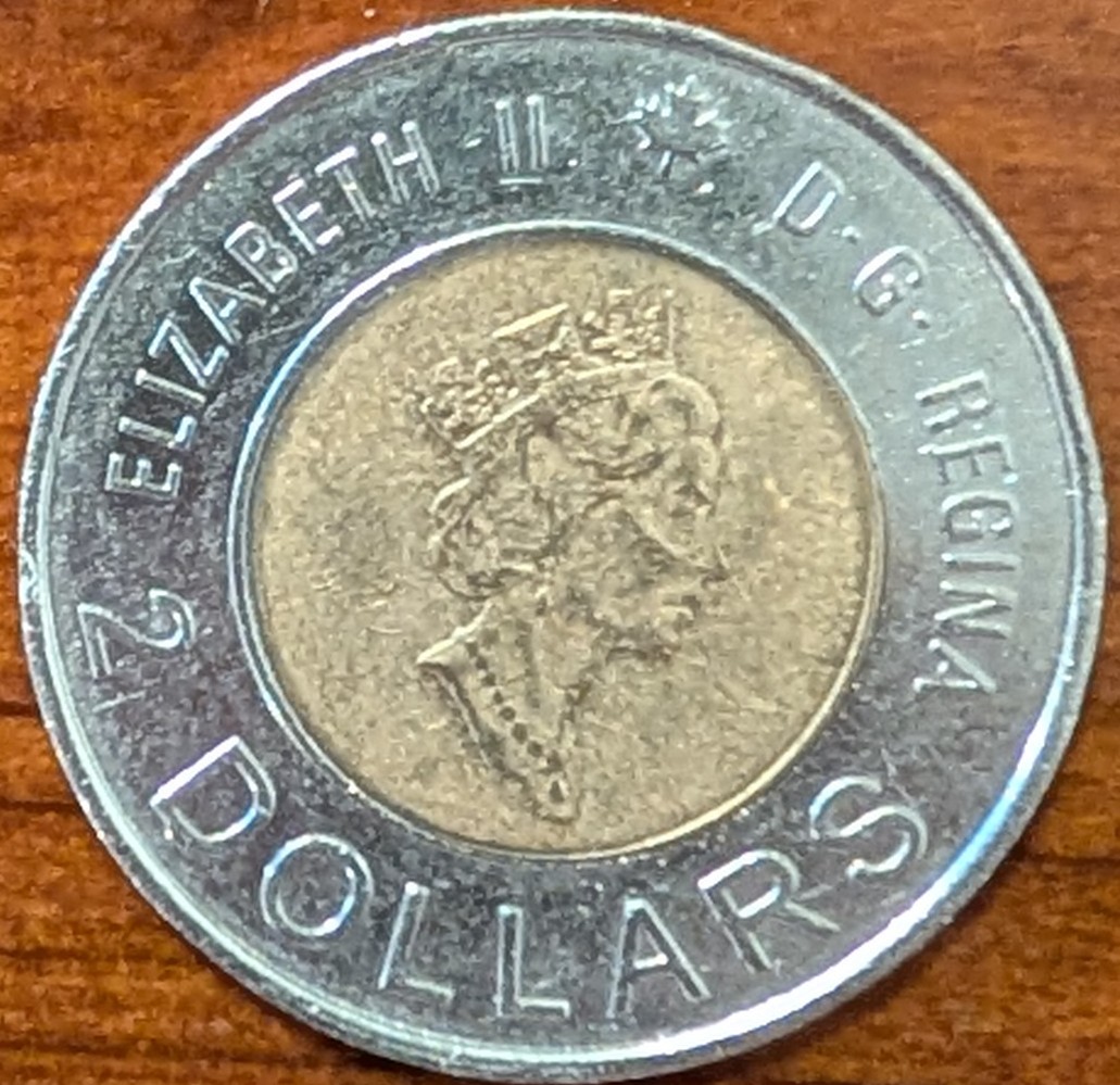 2000-Knowledge-Toonie-Pedestal-