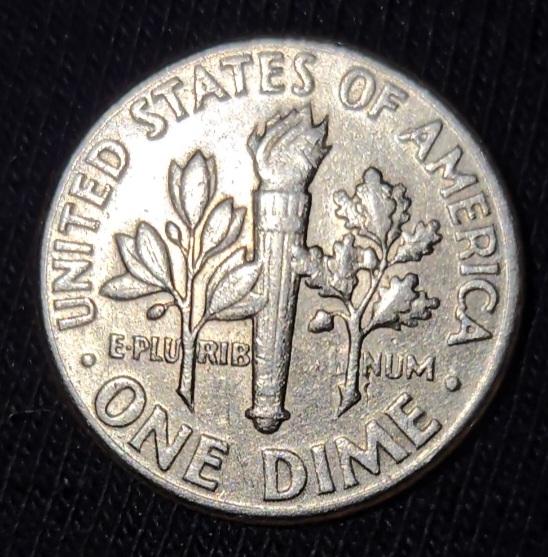 1974-D-Dime-On-Reverse-The-U-S-Is-Missing-On-Pluribus-And-On-Unum-The-U-Is-Lightly-There