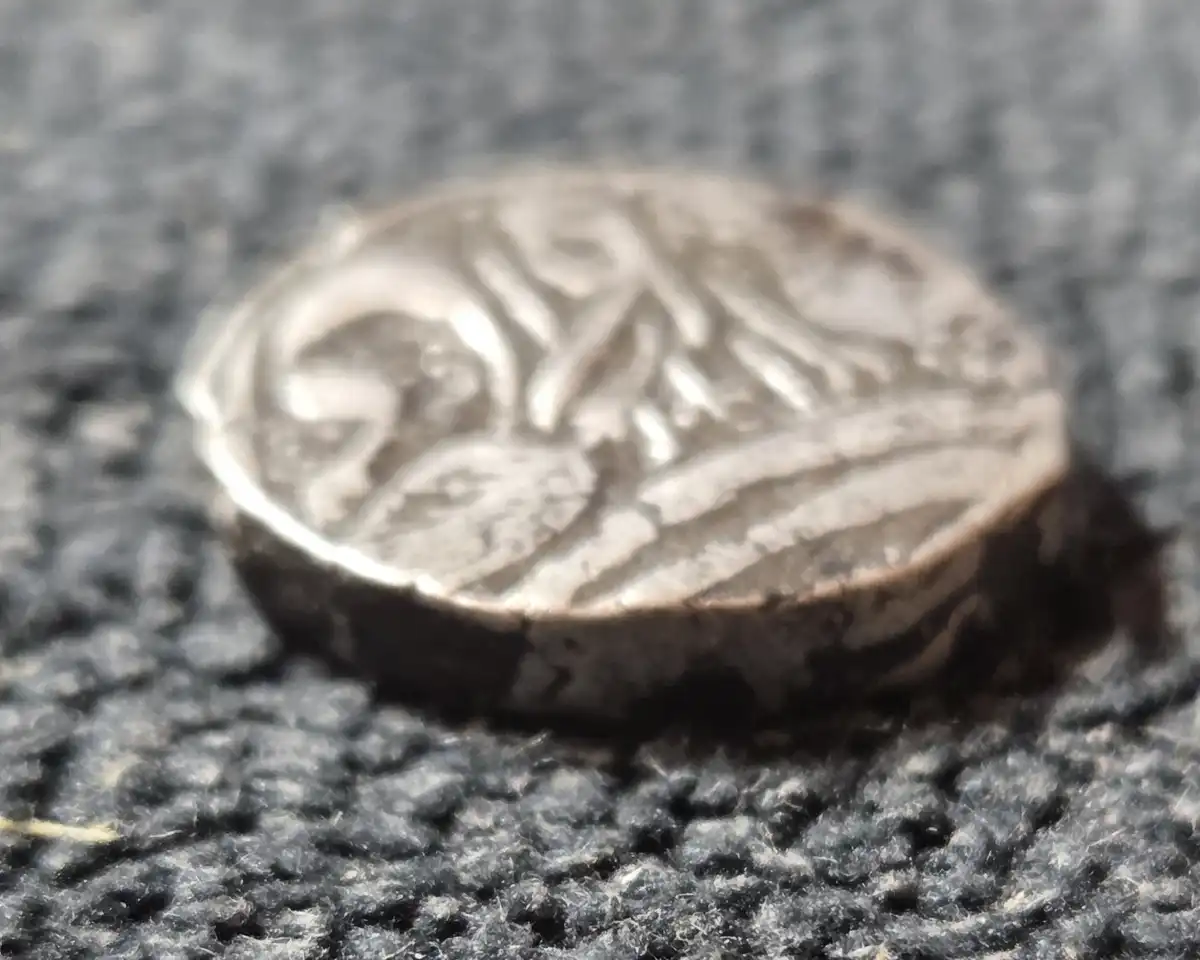 A-Little-Help-With-Full-ID-Please.-Indian-Rupee.