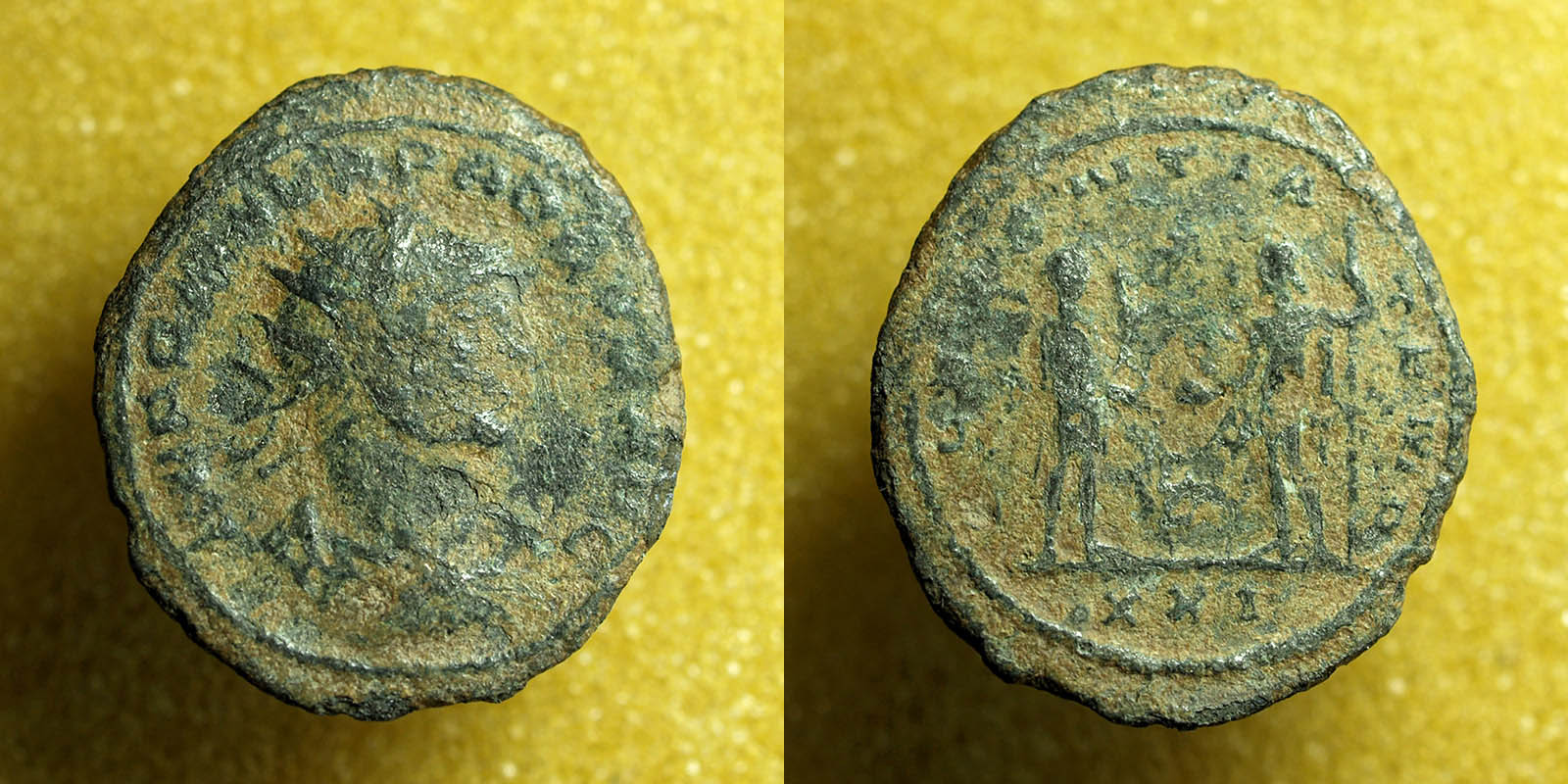 Roman-Coin-To-Identify:-Diameter-21x24mm,-Weight-3.3g,-Bronze-Radiate-Bust-/-Two-Soldiers-Or-Emperor