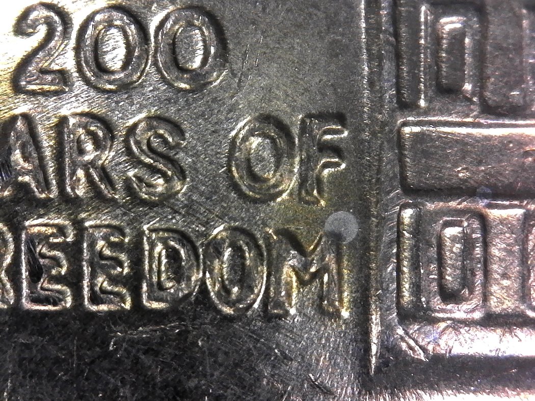 Bicentennial-Half-Dollar-Golden-In-Color-Possible-MD-Or-DD.