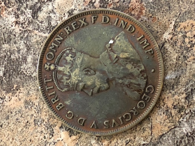 Opinions-Of-Grade-And-Value-Of-3-Australian-Pennies.
