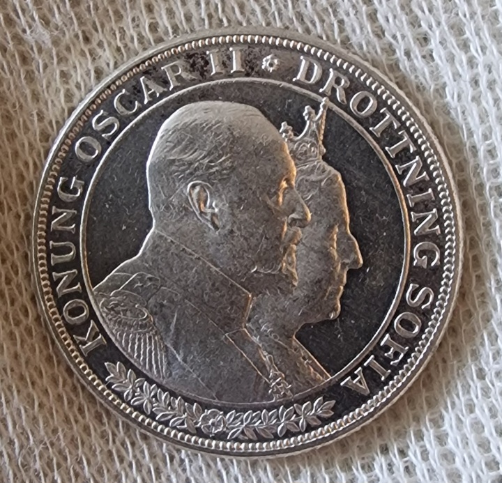 Strange-Cleaning-Lines-On-This-2krona-1907