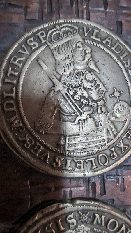 Think-These-Are-Real-Coins-On-The-Lid-Of-Box?-Help-Needed