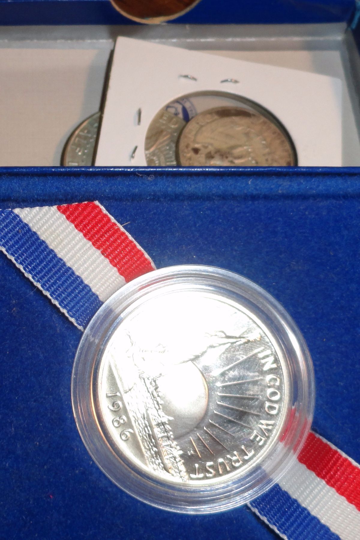 Contest---Win-Morgan-$---Ancient---Bag-Of-Tokens---Bag-Of-World---US-Commem