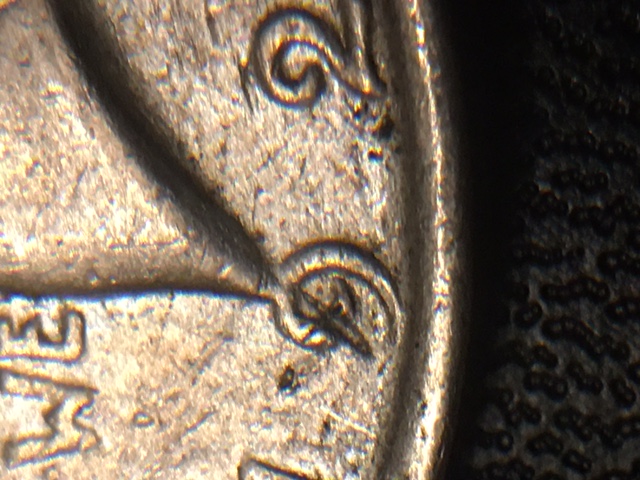 1923-P-Peace-Dollar,-Neck-Crossing-The-Date