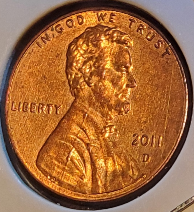 2011-D-Lincoln-Penny:-Raised-Line-On-Lincoln