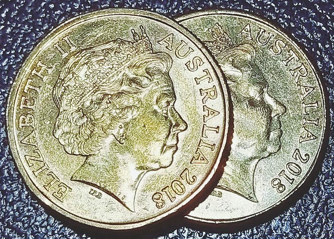 Two-Dies-For-The-2015-Mor-Dollar-Coin