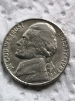 Jefferson-5-Cents-1983.no-Rim-To-The-Obverse-?