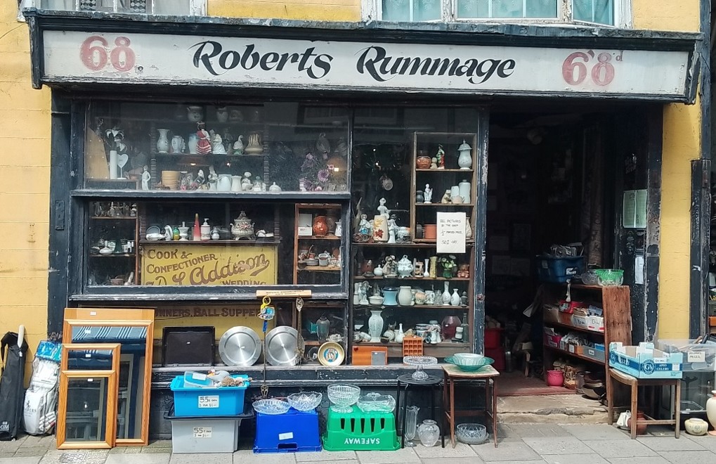 Coin-Shopping-Around-The-World