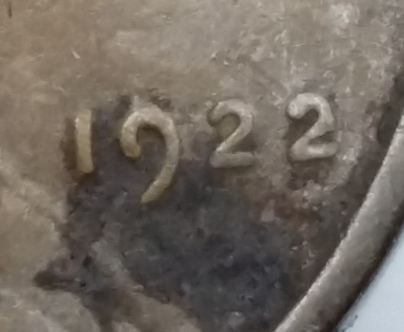 1922-D-Lincoln-Cent-Is-The-D-Missing-Or-Not?