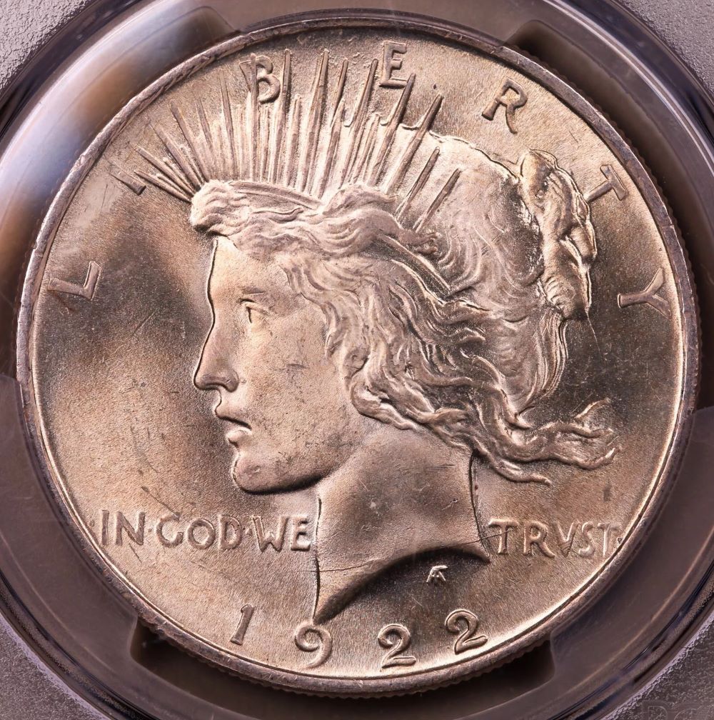 1922-P-VAM-2Ao-Pitted-Die-E-Peace-Dollar