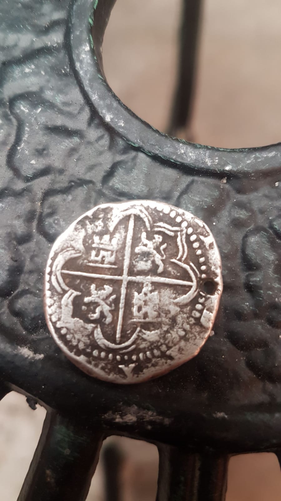 Peru---8-Reales-Felipe-II-Possilbly?-Real/Fake?-Help-Me-Identify-My-Coin!