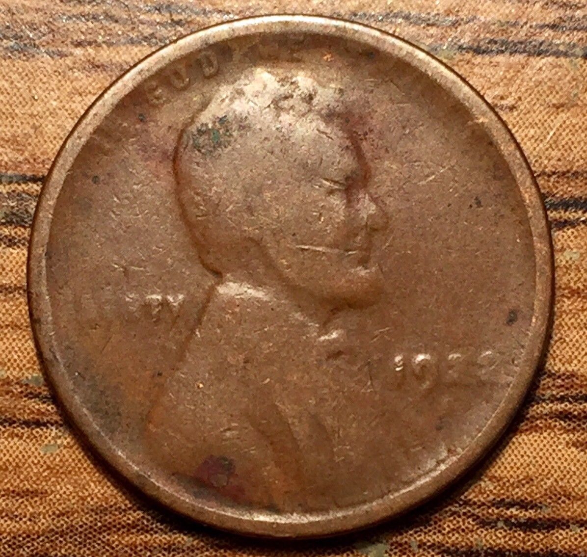 1922-LWC---Weak-D-Or-Too-Worn-To-Tell?