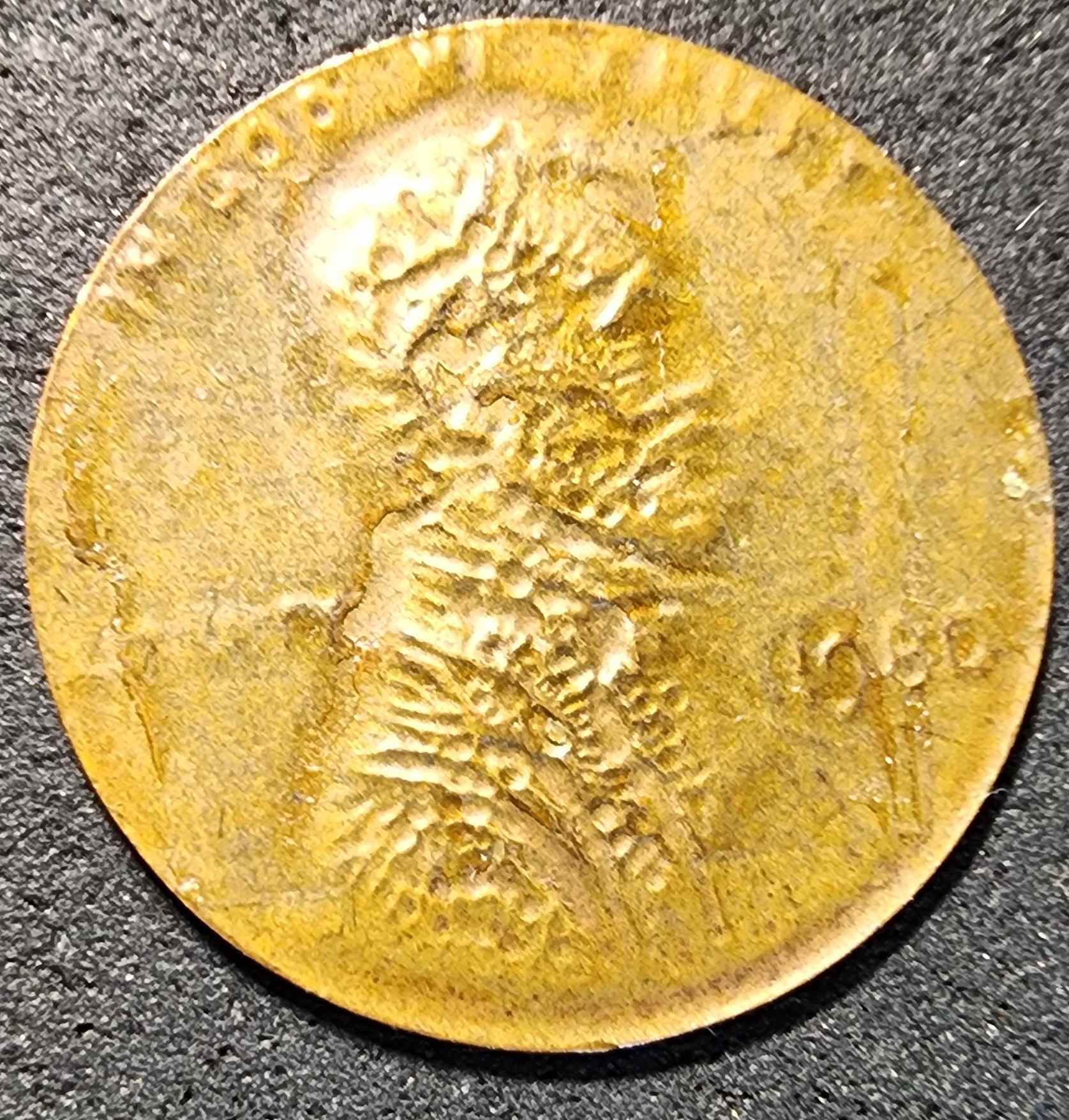 1980-Thin-Planchet-Some-Damage-On-The-Lincoln-Side