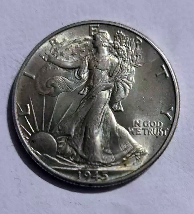 Bad-Photo-Lottery-Rides-Again:-1945-Walking-Liberty-Half-Dollar-For-Grading-?