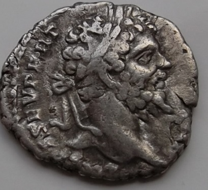 S.-Severus-Denarius-Liberalitas-Avg-II-Ric-81A