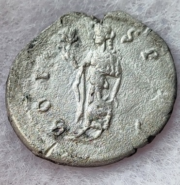 Help-For-Attribution-Sept.-Severus-Denarius-Emesa