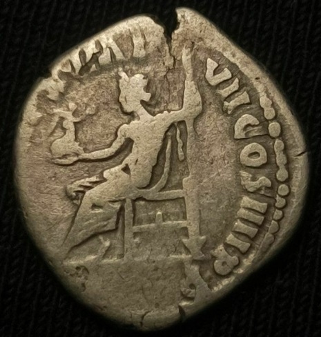 Help-For-Attribution-Commodus-Denarius
