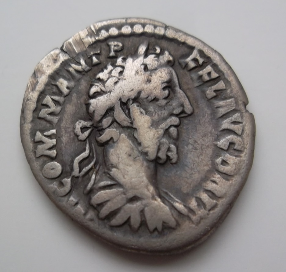 Very-Rare-Commodus-Denarius--Ric168B