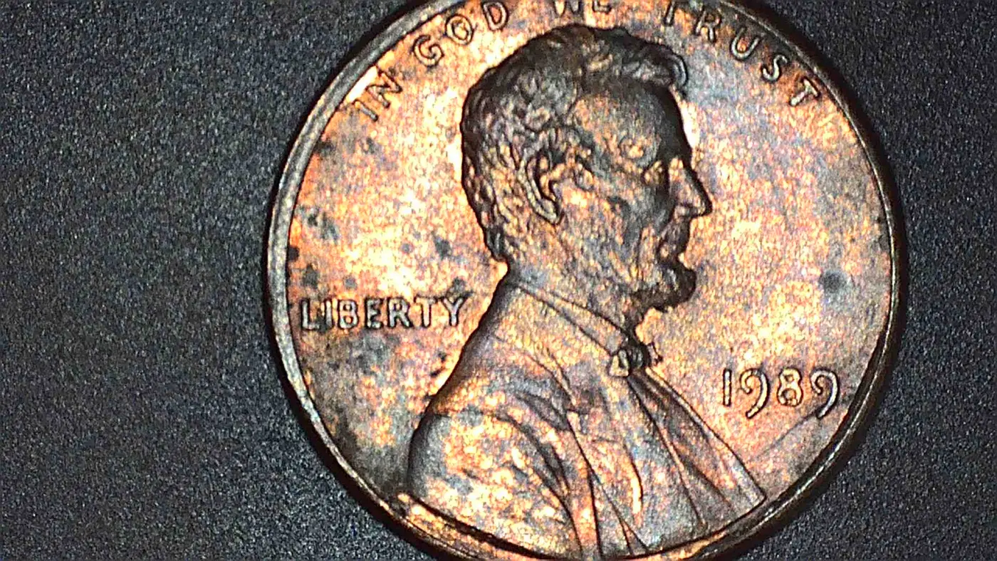 What-Is-Going-On-With-This-1989-Lincoln-Cent?