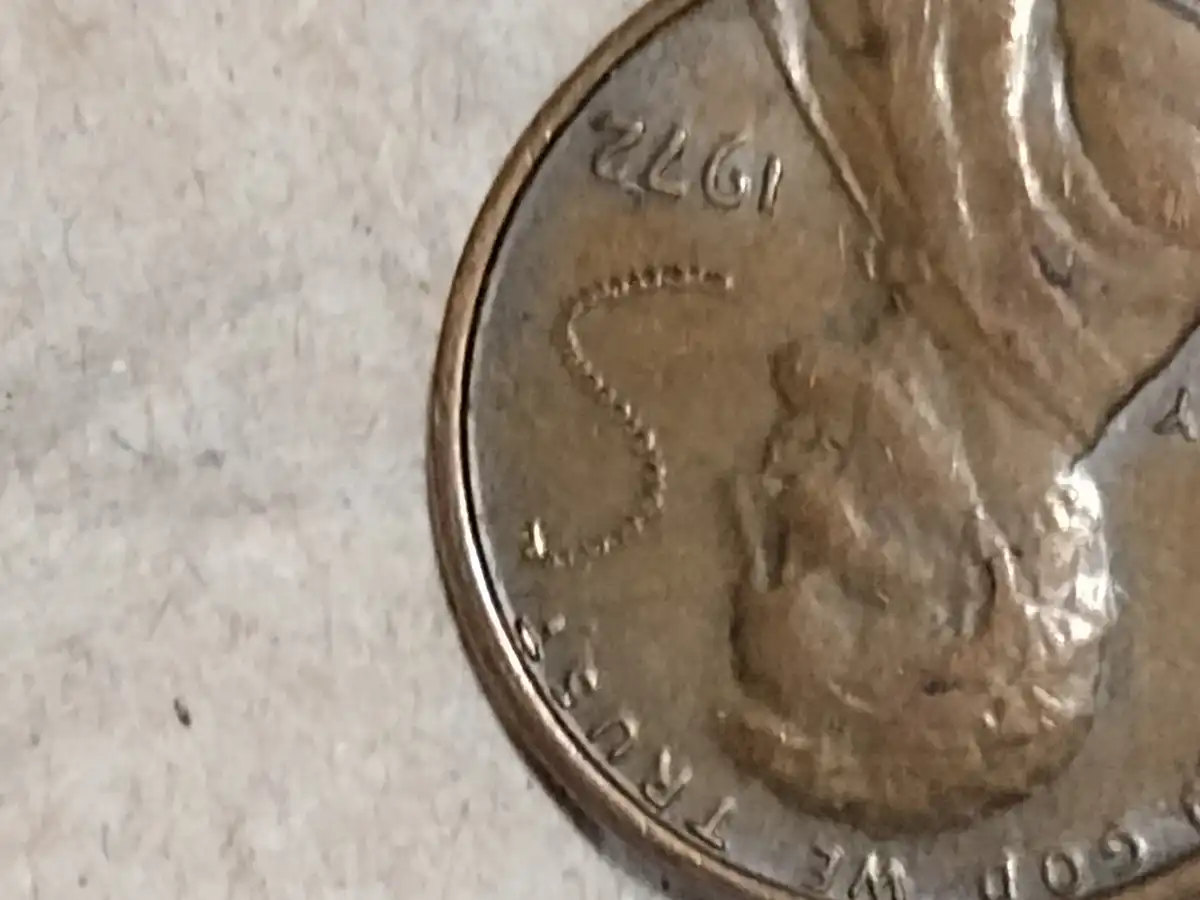 1972-Philadelphia-Cent---Severe-Raised-Field-Anomaly-Second-Opinion-Needed