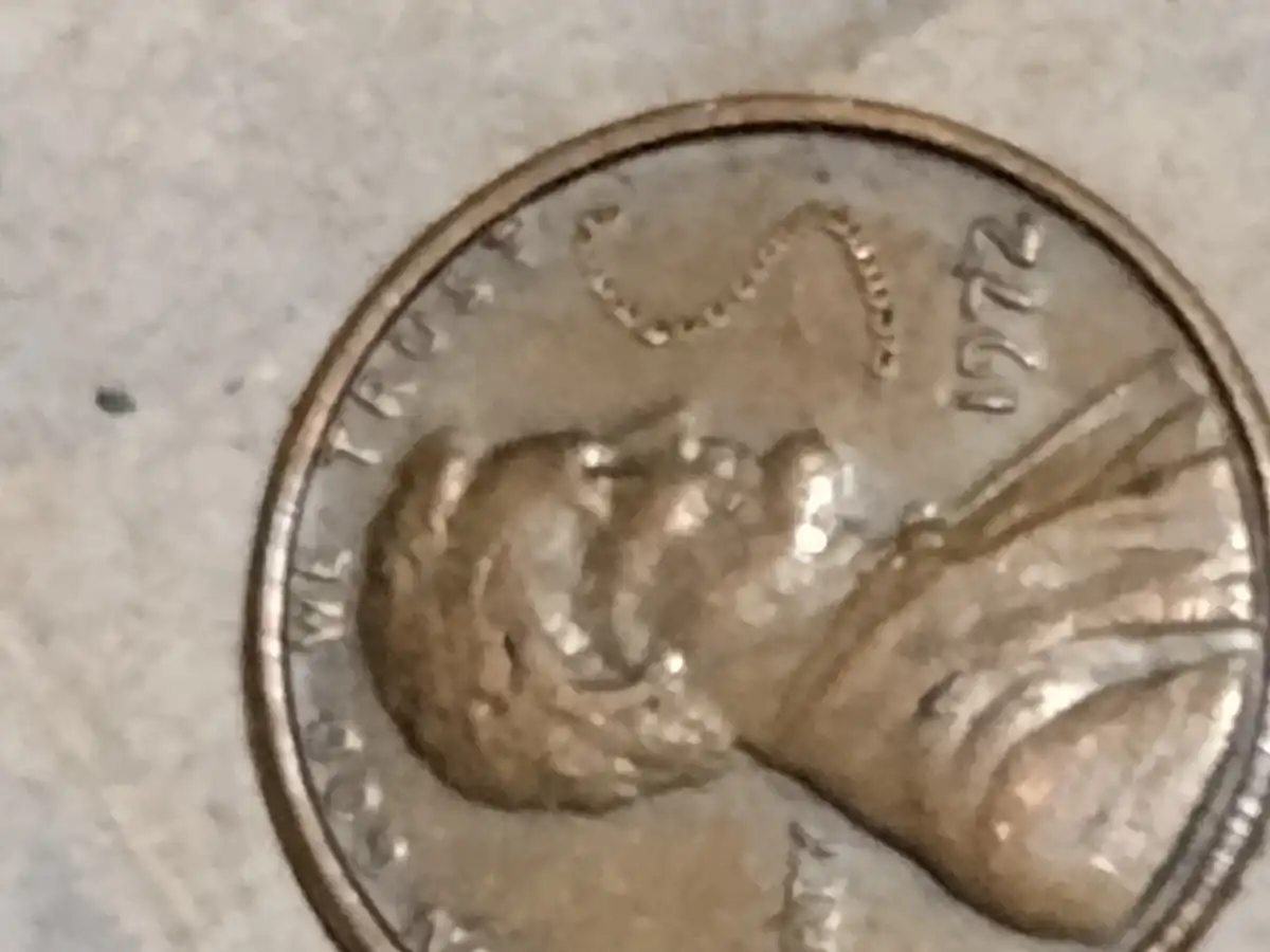 1972-Philadelphia-Cent---Severe-Raised-Field-Anomaly-Second-Opinion-Needed