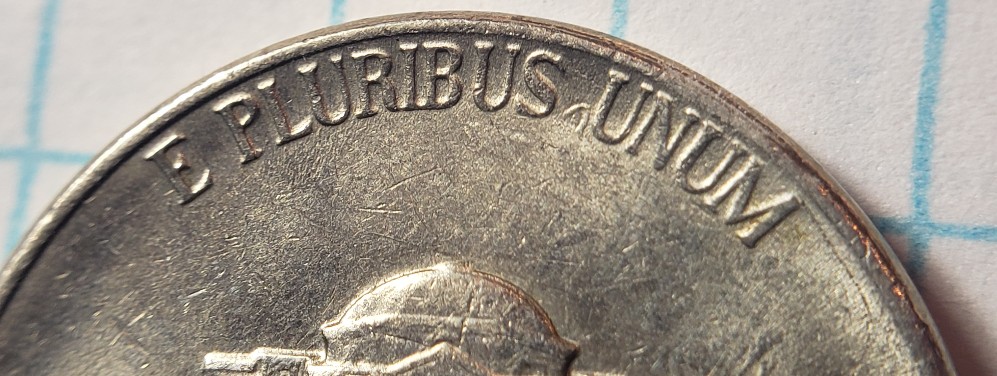 Five-Cent-1995-P-Just-I-See-Somthing-Weird