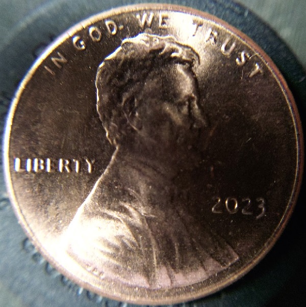 2023-P-Lincoln-Cent-With-Nice-Feeder-Finger-Die-Scrapes-.-Or?