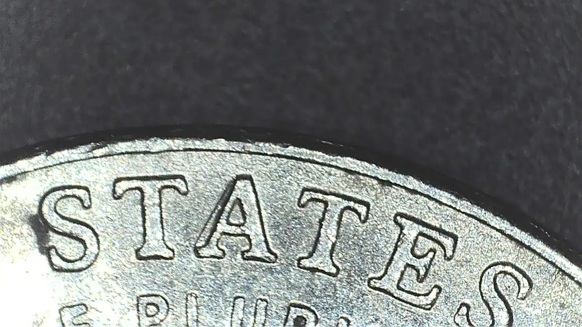 2004-D-Nickel,-A-Little-Fun-Going-On-With-This-One