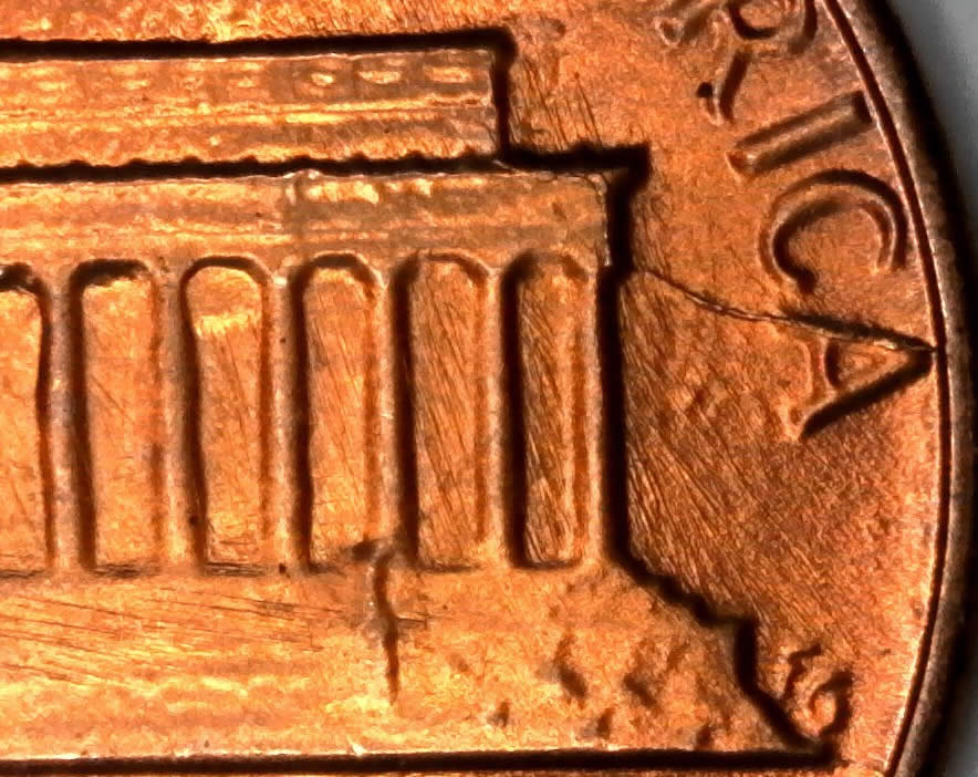 Pretty-Nice-Die-Crack-On-The-Reverse-Of-A-1983-P-Lincoln-Cent