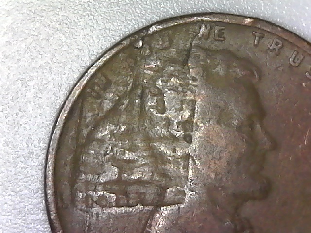 1928-P-LWC-Delamination-Or-Struck-Through?