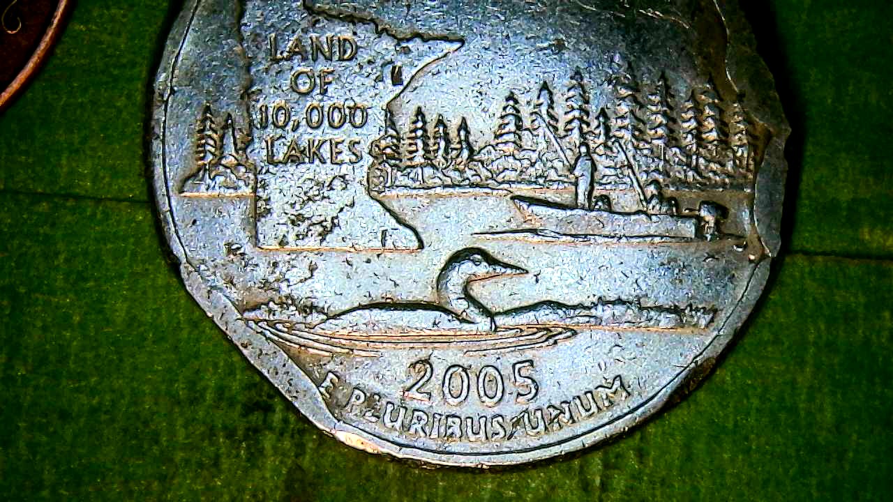 2005-D-Quarter-Possible-Clip-Or-Is-It-From--A-Washing-Machine