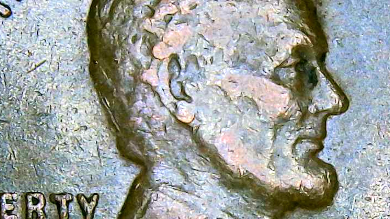 1944-Cent-Is-Lincoln's-Ear-Doubled-What-About-His-Neck-Right-Above-His-Bow-Tie