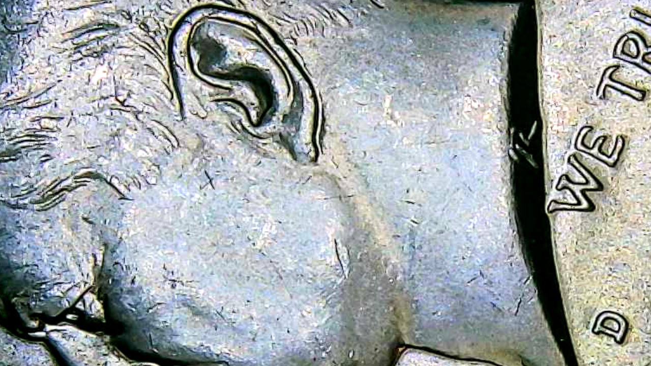 2018-D-Kennedy-Half-Dollar-Is-Kennedy's-Ear-Doubled