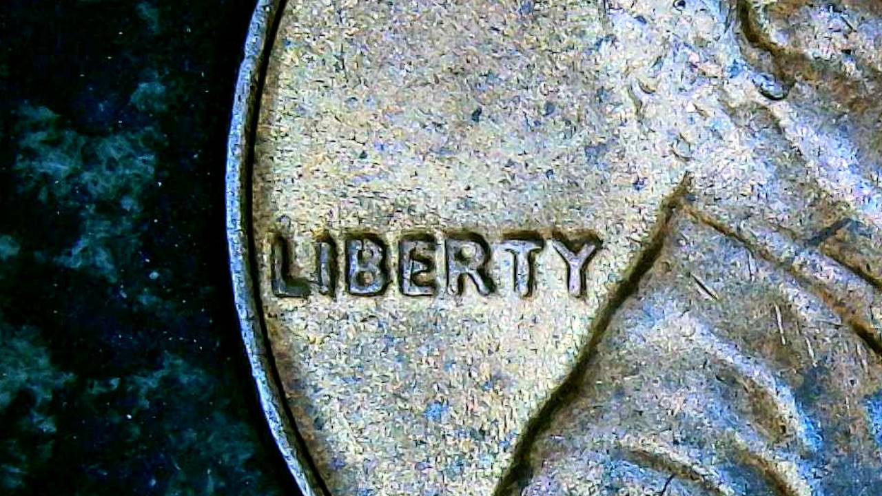 1982-D-Large-Date-Cent-Is-Liberty-Doubled