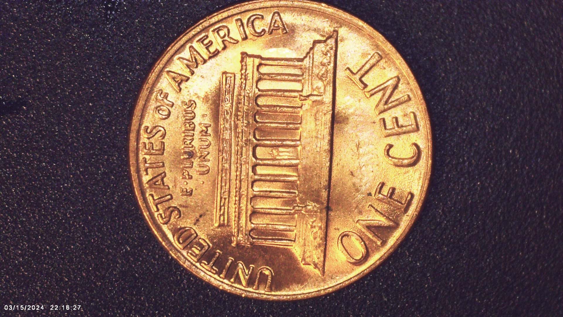 1970-S-Red-Lincoln-Memorial-Penny-Possible-Floating-Roof