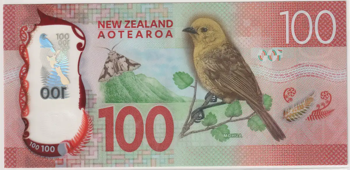 Around-The-World-With-Banknotes---A-Banknote-Geography-Game