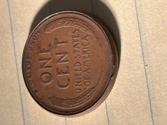 1944-S-Lincoln-Penny-Rounded-Rim-Covers-In-God-We-Trust