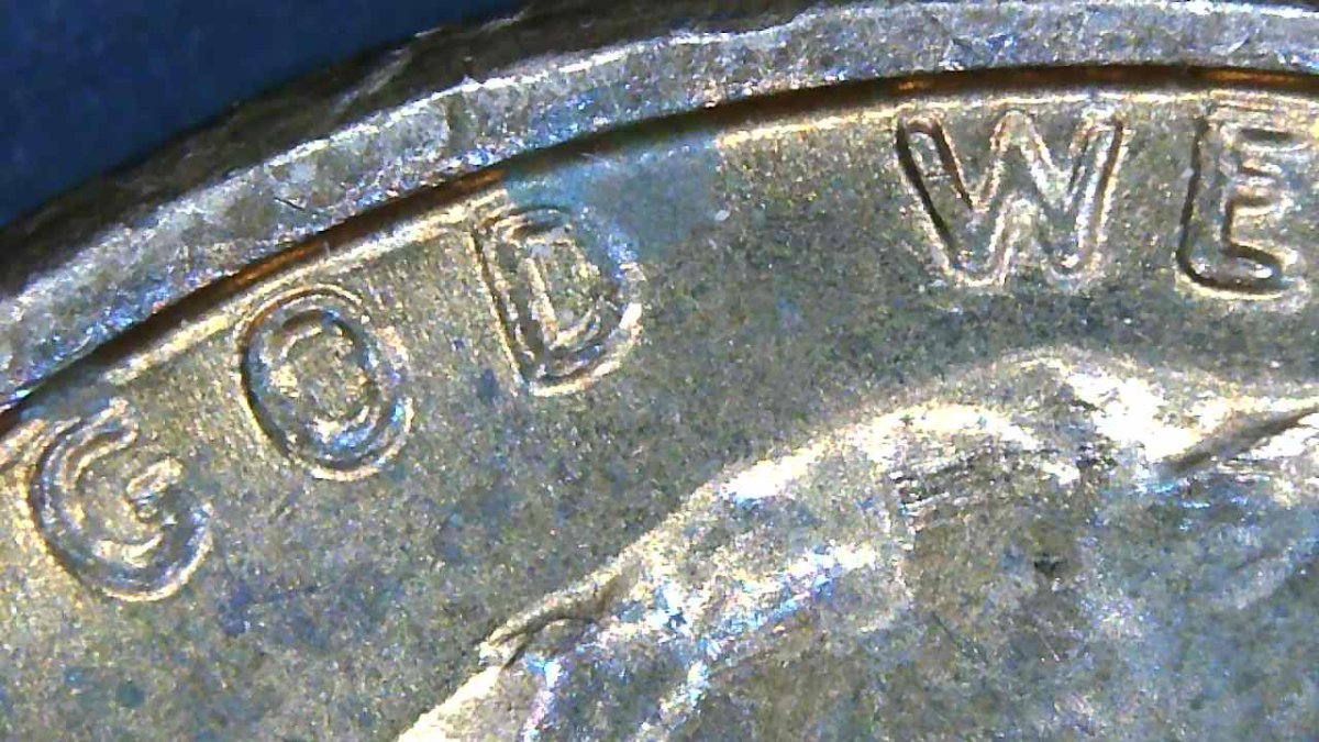 1972-Penny-With-Gap-Around-The-Rim,-Is-This-Normal?