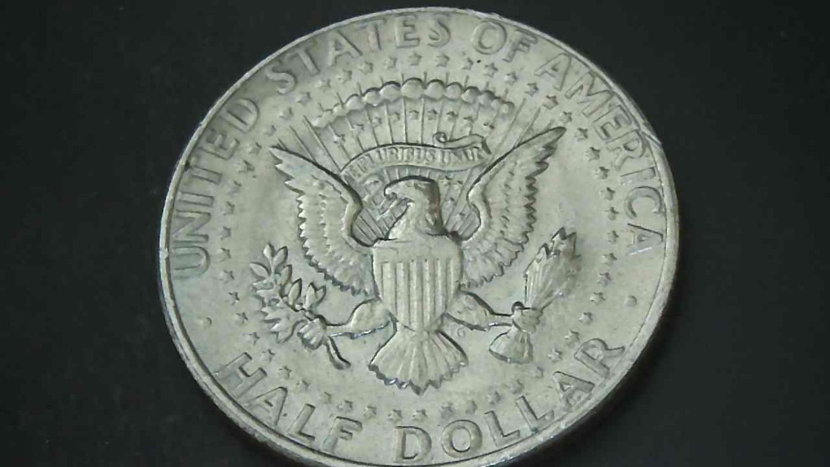 1973-D-Kennedy-Half-Dollar-With-Extra-Rim-Piece?
