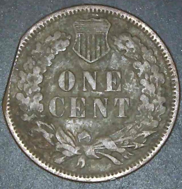 1905--Indian-Head-Penny--With-Clip-Or-Damage?